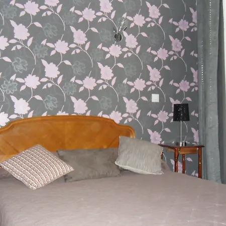 Jean Bart Hotel 2*